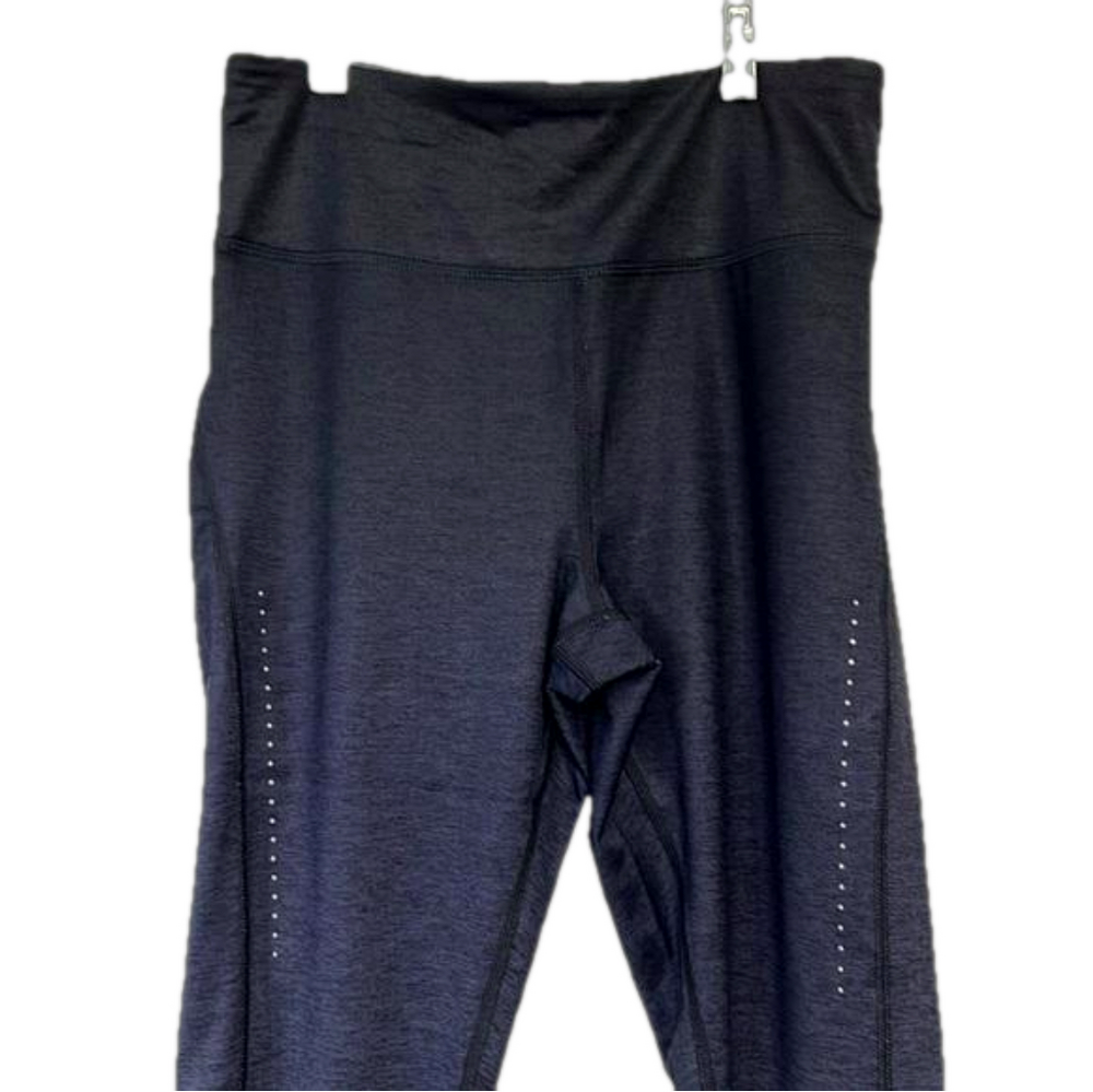 NWT Peloton Shape Capri Leggings